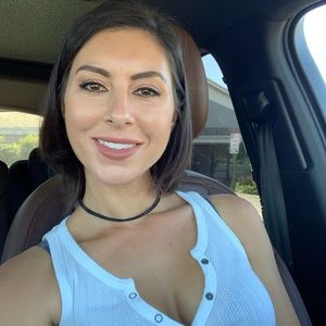 Meet your Posher, Tara